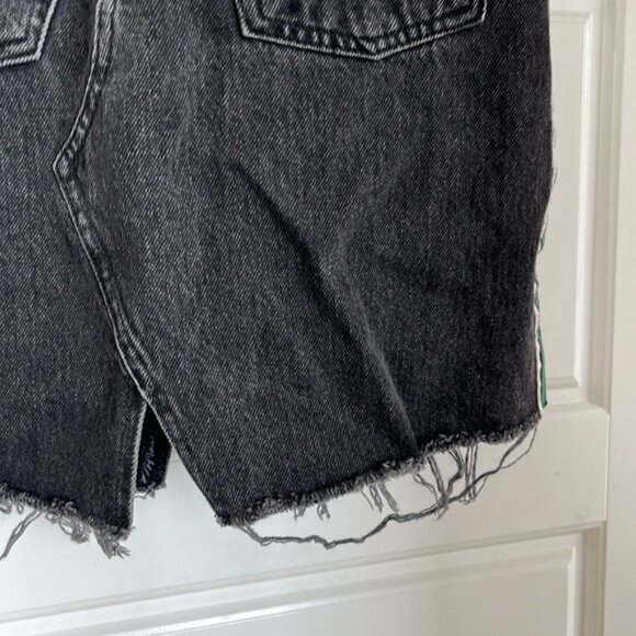 Topshop - black jean skirt with green stripes - Picture 9 of 10